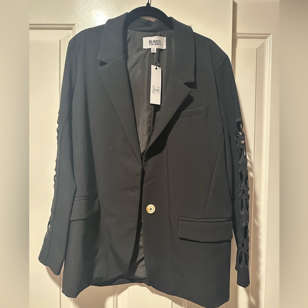 NWT BB Dakota by Steve Madden Keep An Eyelet Out Blazer Black Size Medium